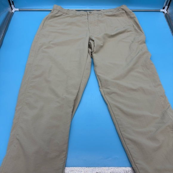 L.L. Bean Men's Hiking Pants Cream Size XL-Tall - Picture 3 of 11